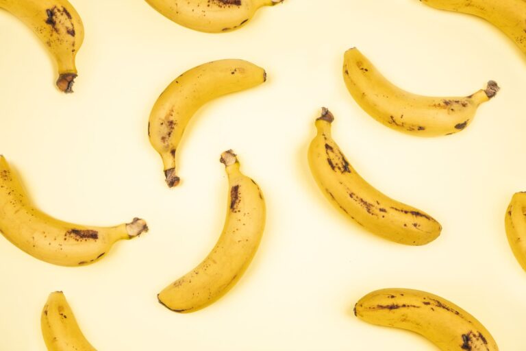 Diferencia entre plátano de Canarias y banana ¿Cuál es mejor y cómo distinguirlos